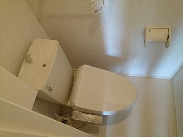 トイレ　落ち着いたトイレです