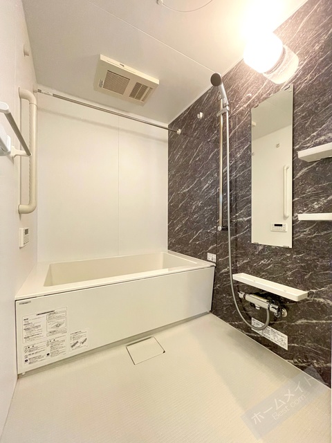 バス・シャワールーム　追い焚き付で寒い日も温まります♪