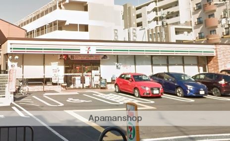 コンビニ　セブン－イレブン阪急岡町駅前店（コンビニ）まで760m