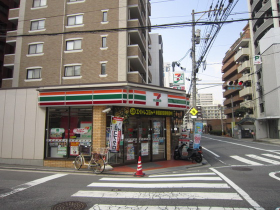コンビニ　セブンイレブン広島鉄砲町店（コンビニ）まで48m