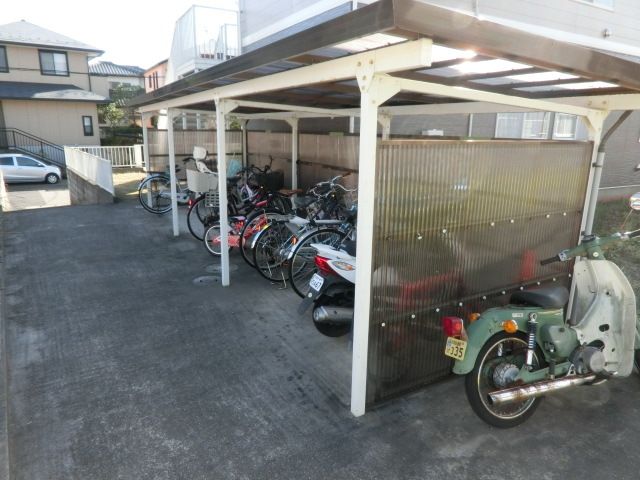 その他共有部分　屋根付き駐輪場