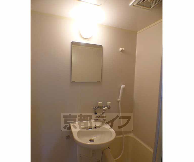 洗面設備　きれいなセパレートの割安アパート