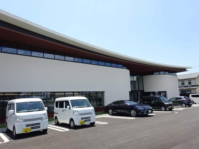 銀行　浜松磐田信用金庫蜆塚支店（銀行）まで252m