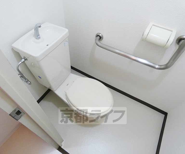 トイレ　すっきりとしたトイレです。