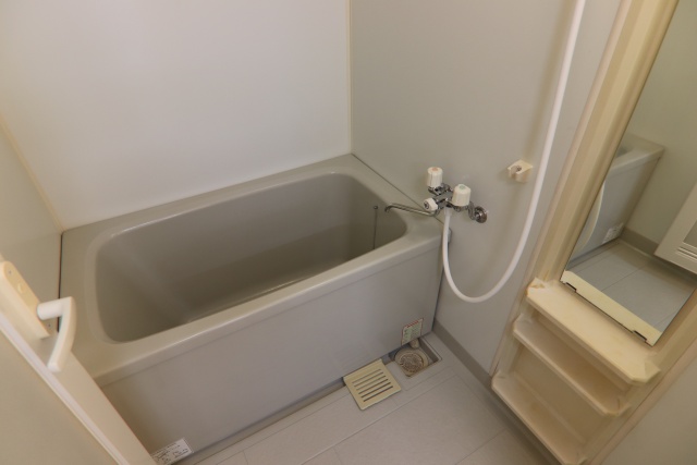 バス・シャワールーム　※他号室の参考写真となります