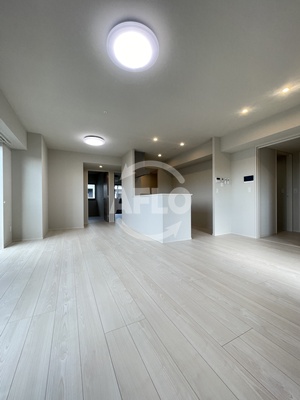 居室・リビング　グランセジュール大国町　リビング