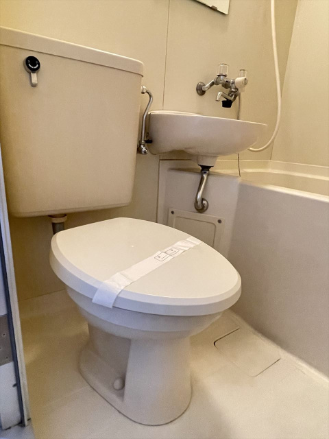 トイレ　※同タイプ参考写真