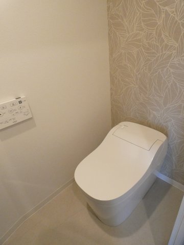 トイレ　トイレもきれいです