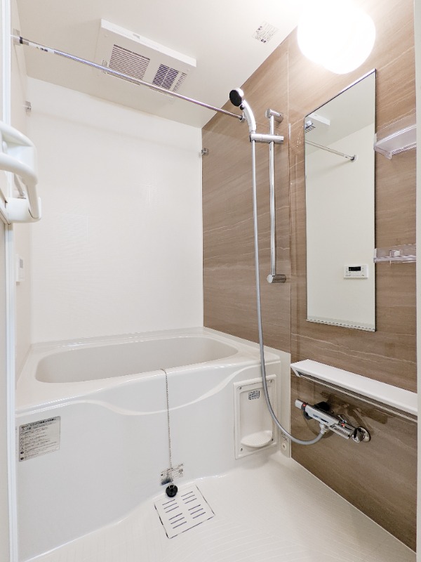 バス・シャワールーム　図面と現状に相違がある場合には現状を優先