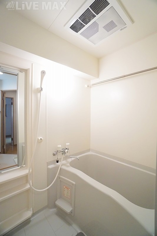 バス・シャワールーム　水回りも清潔感がございます