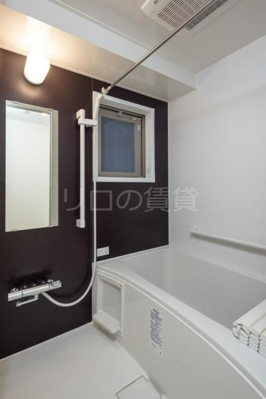 バス・シャワールーム　※写真は同タイプ住戸です。