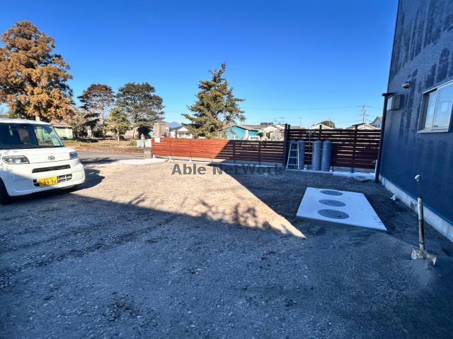 駐車場　駐車場