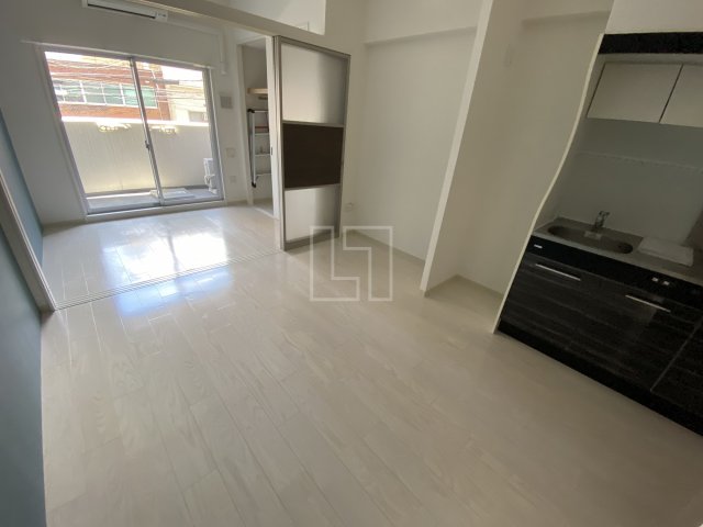 居室・リビング　セレニテ北久宝寺　リビング・ダイニングスペース