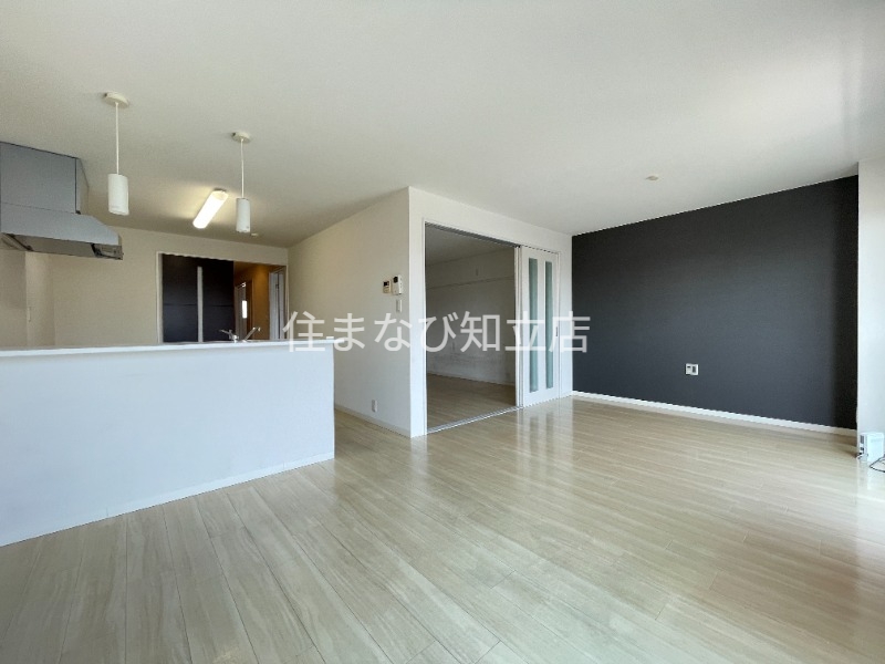 居室・リビング　同型別部屋写真