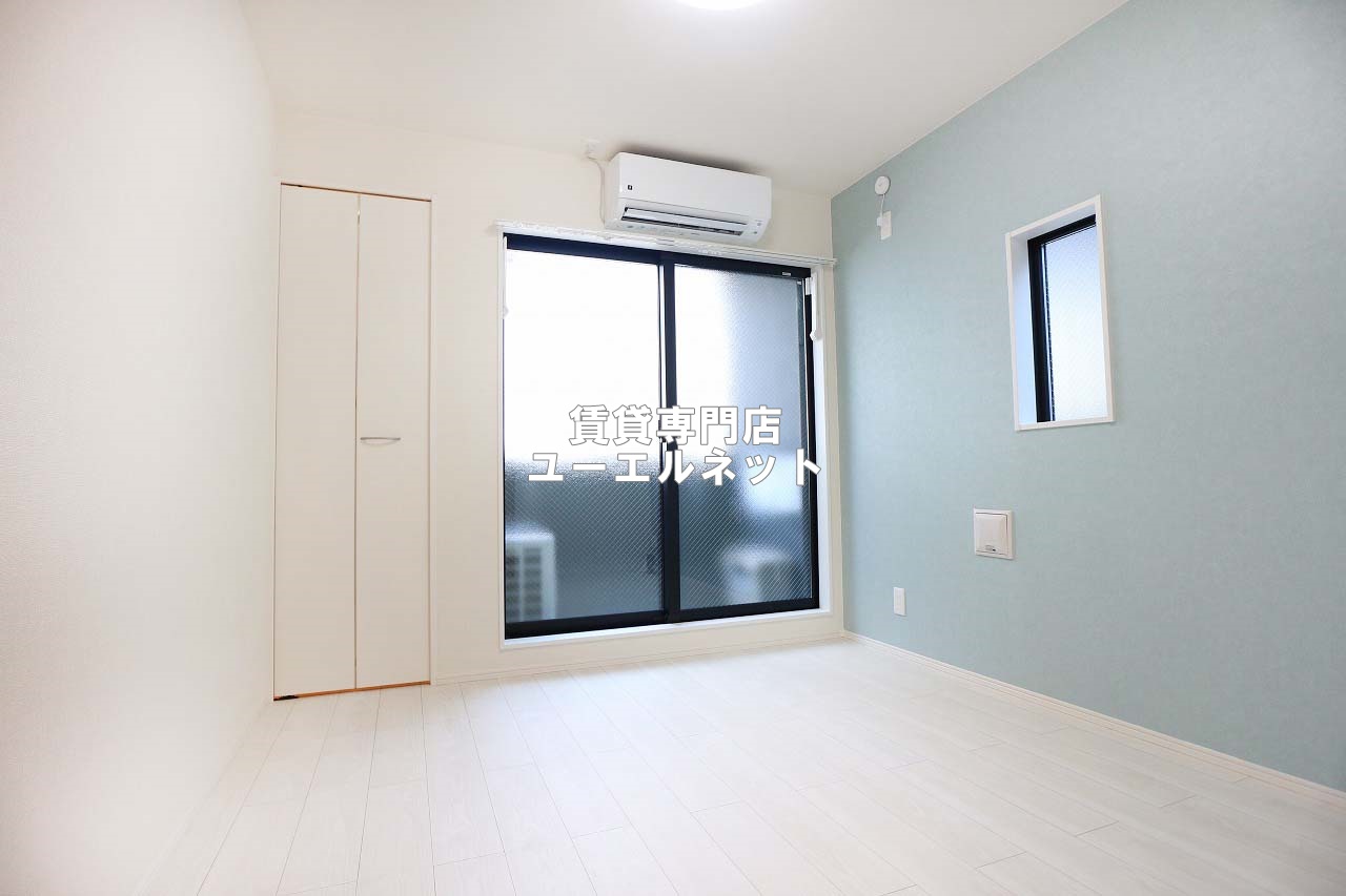 居室・リビング　ゆったりとくつろげる、落ち着きのある居室空間です