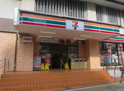 コンビニ　セブン-イレブン台東雷門１丁目店（コンビニ）まで725m