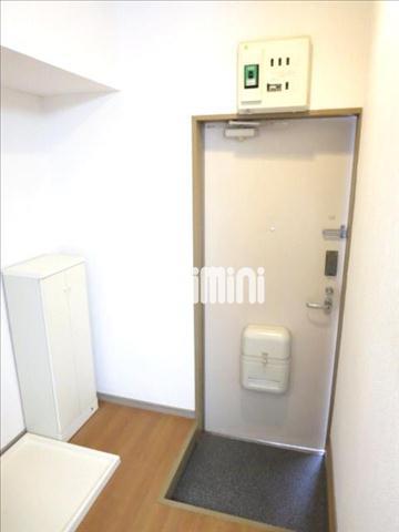 玄関　下駄箱もあります。