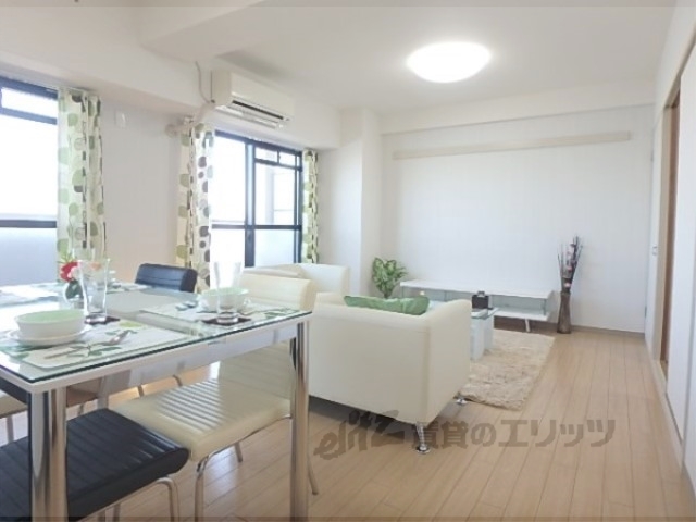 居室・リビング　リビング