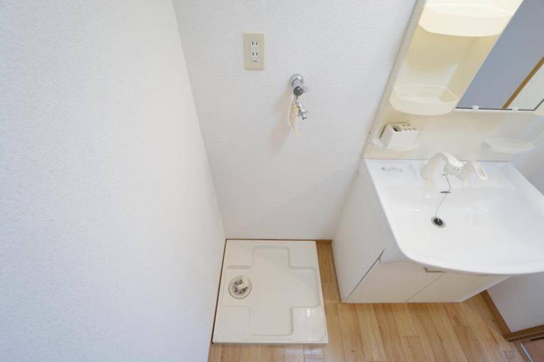 洗面設備　洗濯機置場