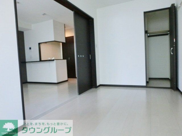 その他部屋・スペース　寝室側からの景色です