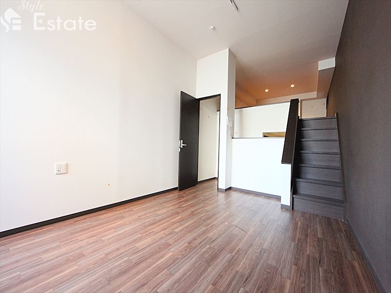 居室・リビング　内装