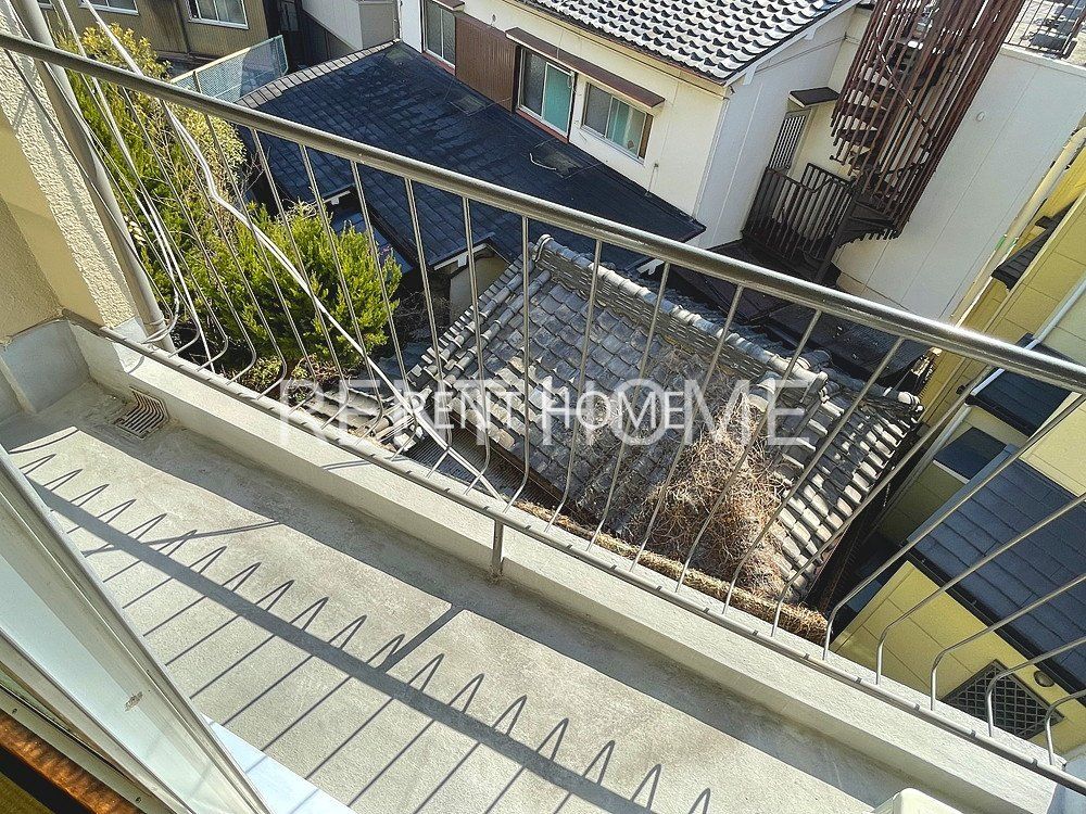 バルコニー　バルコニー