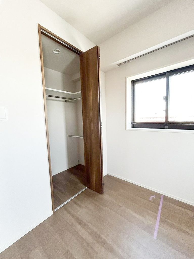 収納　ウォークインクローゼット（洋室約3.8帖）