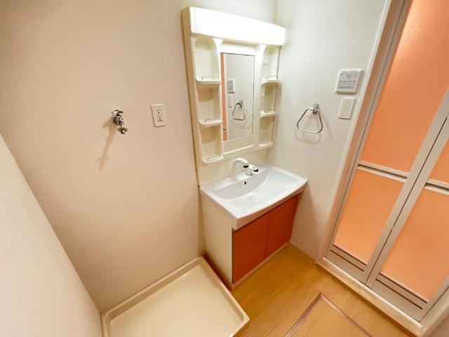 洗面設備　洗髪洗面化粧台