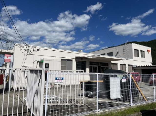 郵便局　御津郵便局（郵便局）まで136m