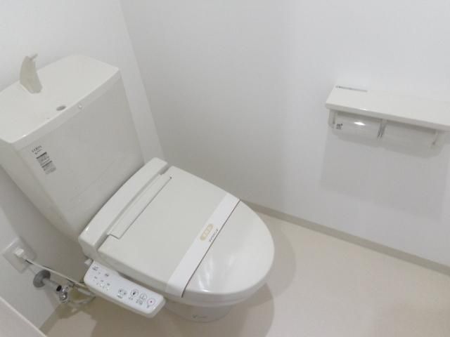 トイレ　洗浄便座付トイレ