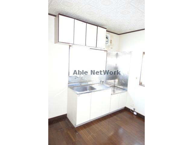 キッチン　キッチン窓付き