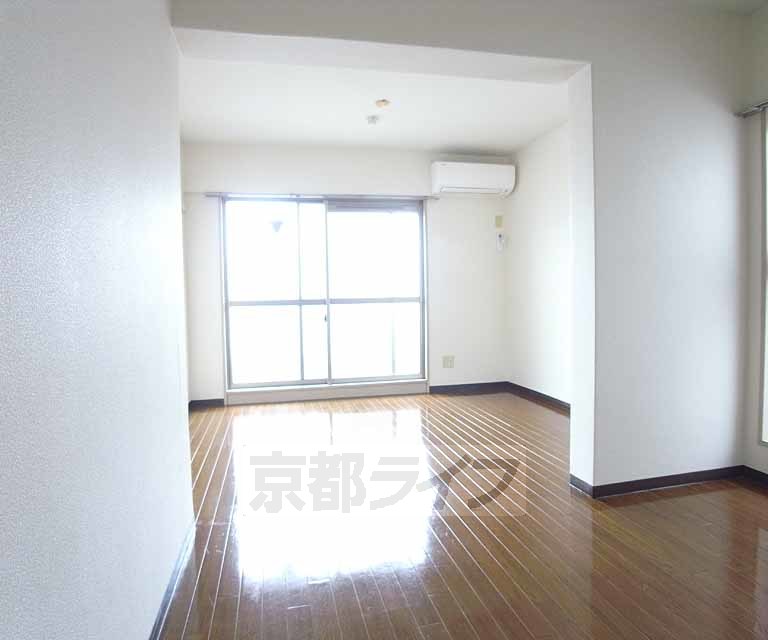 居室・リビング　綺麗なお部屋です。