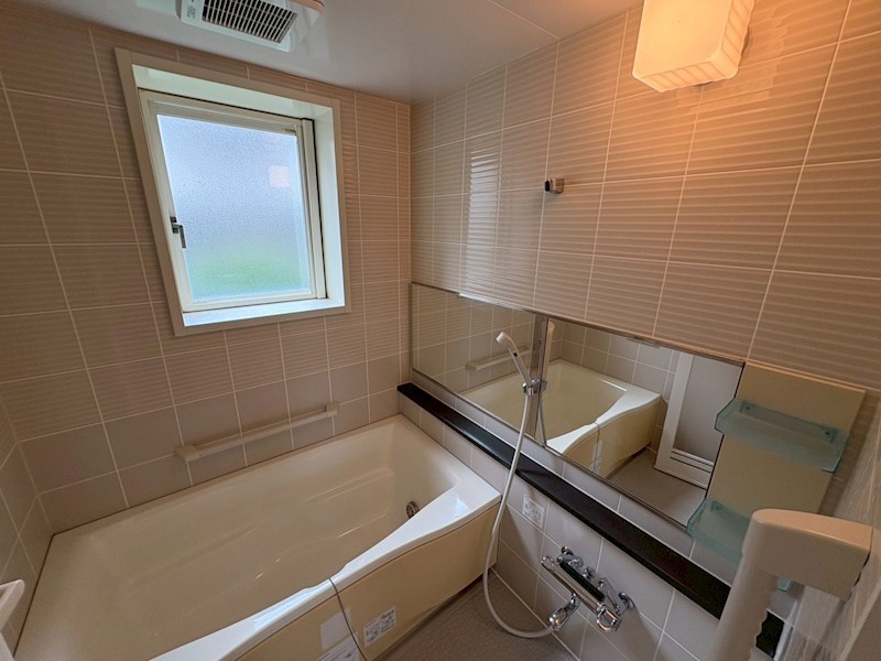 バス・シャワールーム　同物件別間取り参照。現況優先