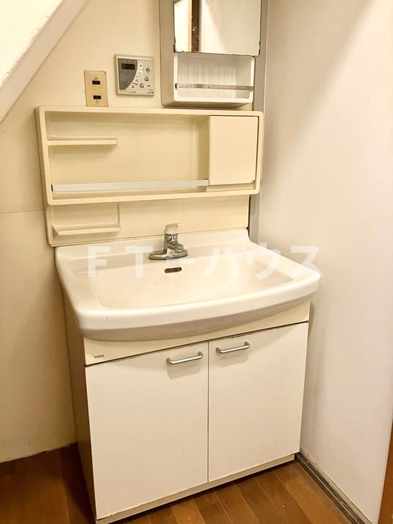 洗面設備　広い洗面スペース