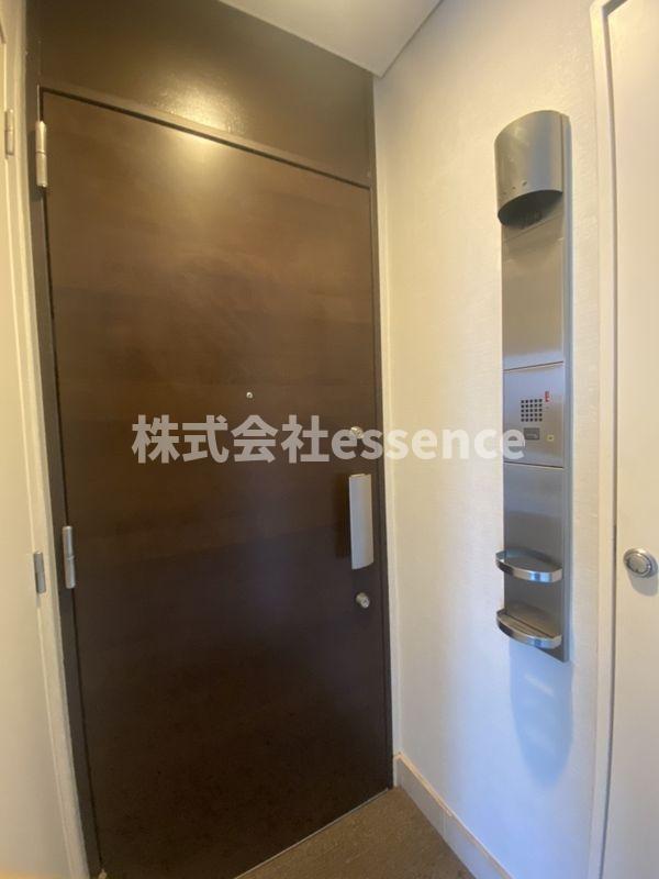 玄関　弊社ではオンライン対応・現地対応可能です♪