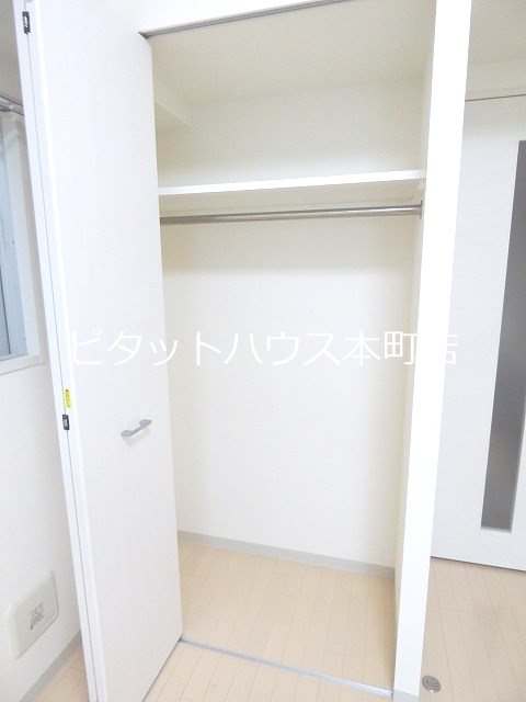 収納　お電話でお問い合わせ下さい・06-6121-8220