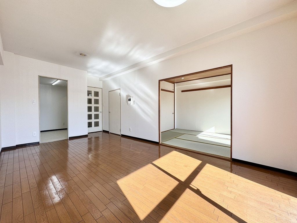 居室・リビング　リビング・ダイニング　約10.5帖