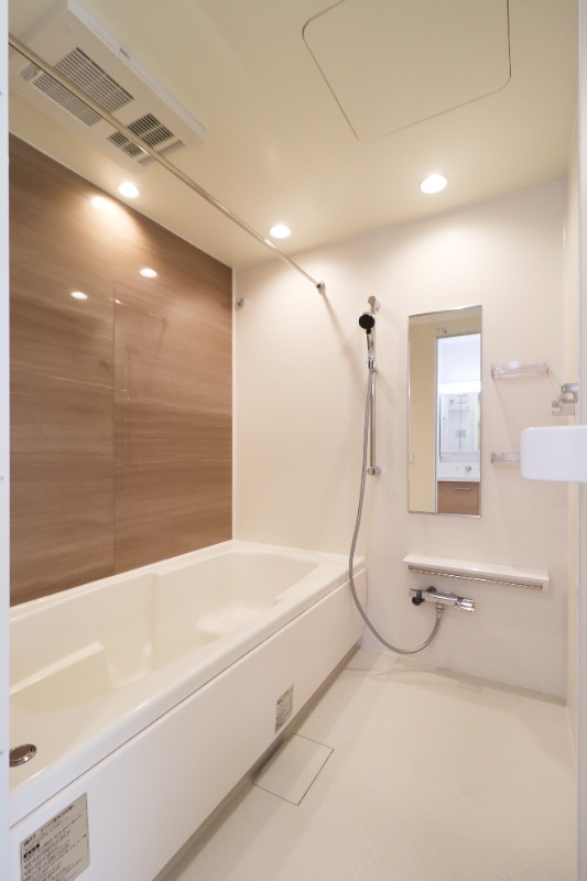 バス・シャワールーム　図面と現状に相違がある場合には現状を優先