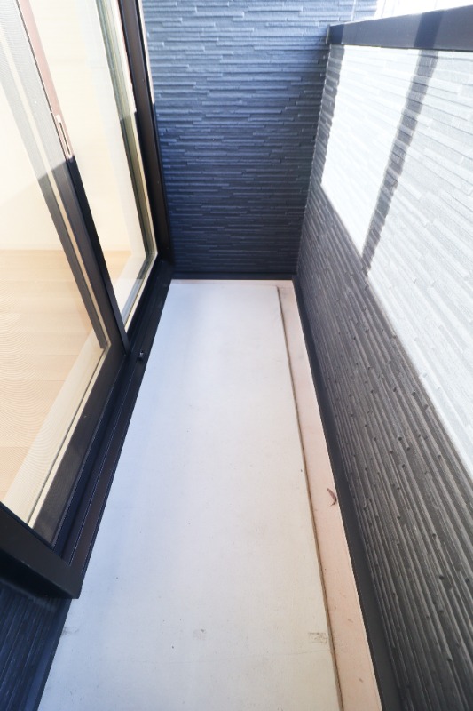 バルコニー　図面と現状に相違がある場合には現状を優先