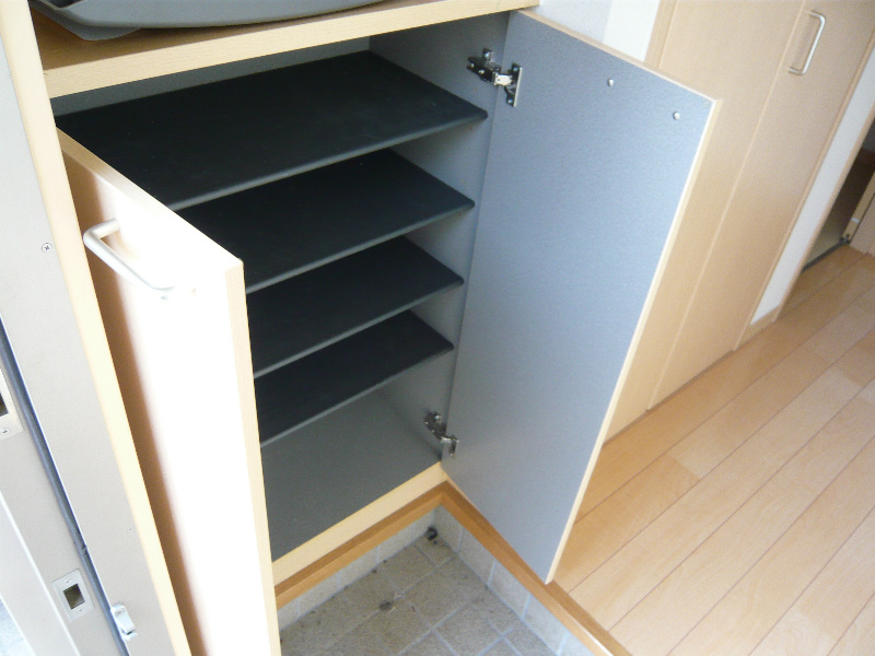 収納　シューズボックス