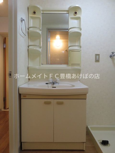 洗面設備　同型別部屋写真