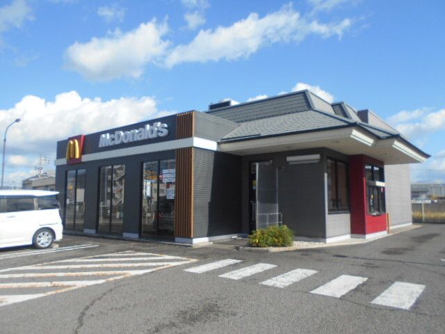 飲食店　マクドナルド大浦店様（飲食店）まで2500m