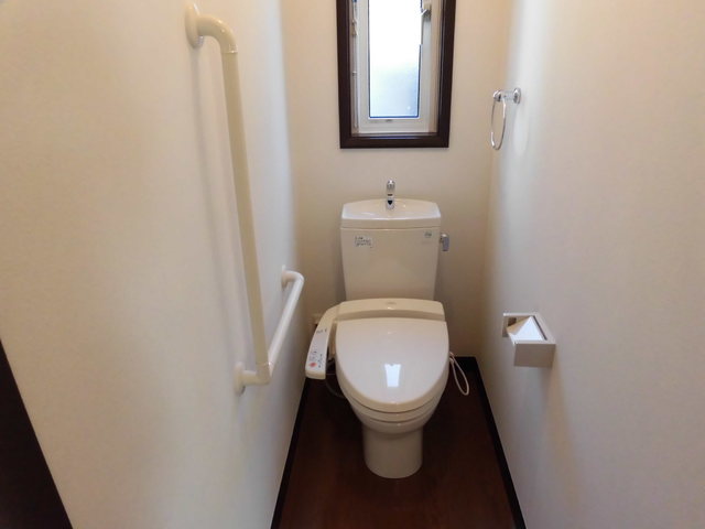 トイレ　洗浄機能付きトイレ