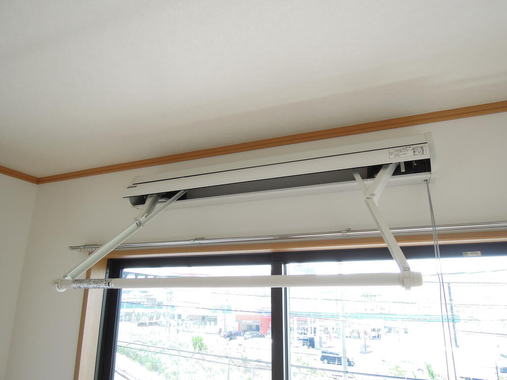 その他設備　室内物干し