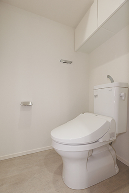 トイレ　※写真は同タイプ住戸です。