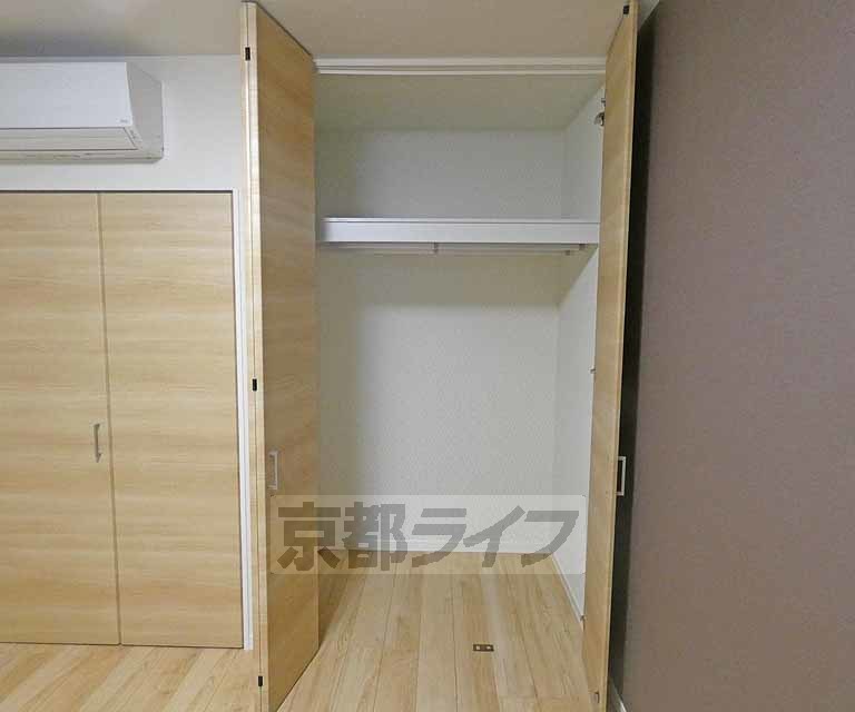 収納　大きな収納付いてます。