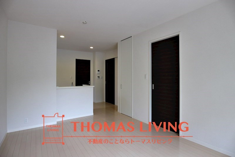 居室・リビング　白色を基調としたデザイン。シンプルさが◎