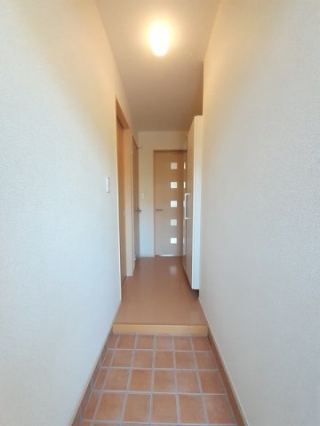 玄関　明るい玄関です