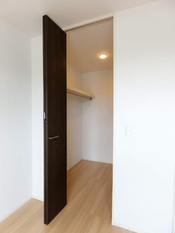 収納　図面と現状に相違がある場合には現状を優先