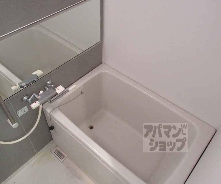 バス・シャワールーム　清潔感のあるバスルームです！